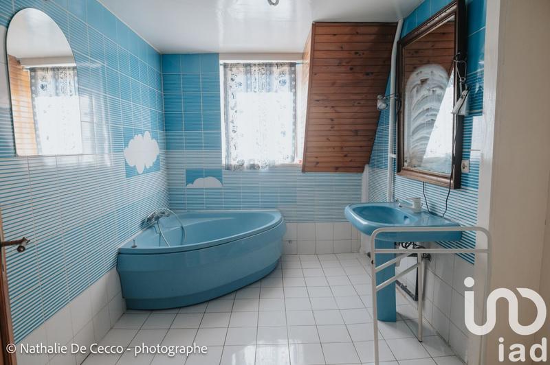 Maison - 288 m² - 8 pièces