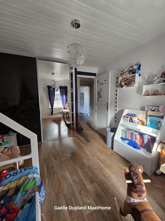 Maison - 143 m² - 5 pièces