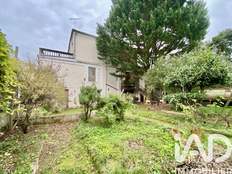 Maison de ville - 180 m² - 7 pièces