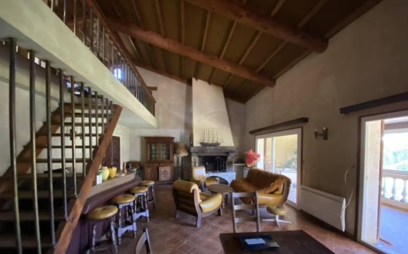 Maison - 358 m² - 14 pièces