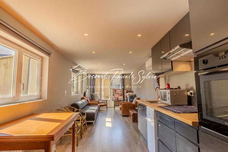 Villa - 210 m² - 6 pièces