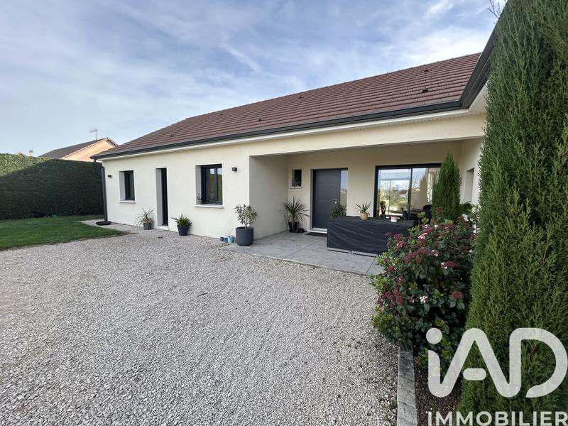 Maison - 143 m² - 7 pièces