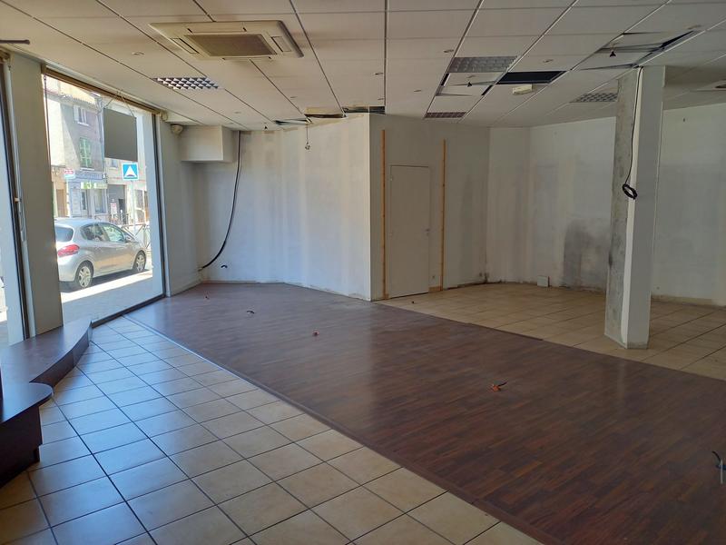 Local commercial - 155 m² - 3 pièces