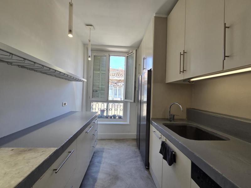 Appartement - 82 m² - 3 pièces