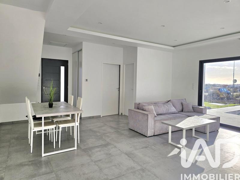 Maison - 110 m² - 5 pièces