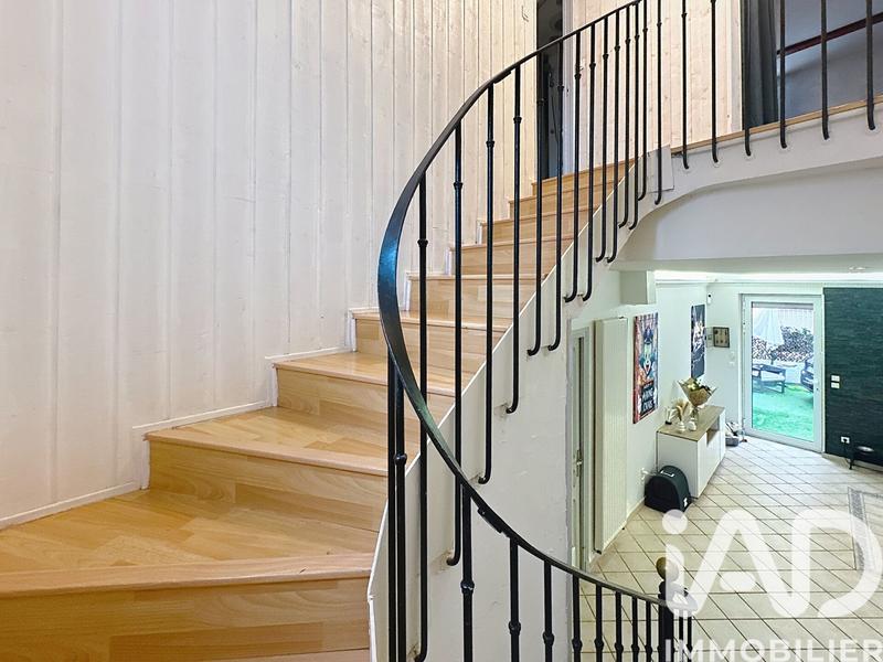 Maison - 114 m² - 5 pièces