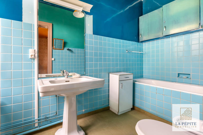 Maison - 315 m² - 10 pièces