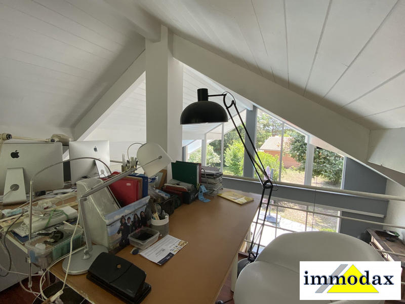 Maison contemporaine - 192 m² - 6 pièces