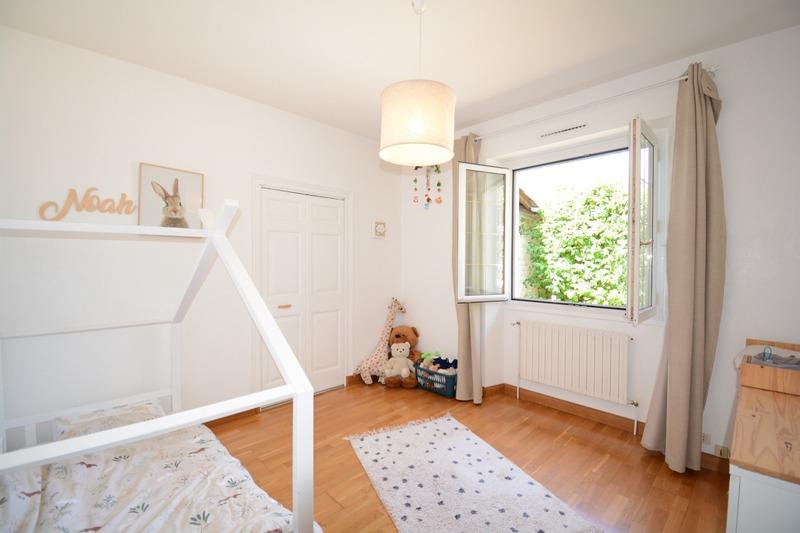 Maison - 221 m² - 7 pièces