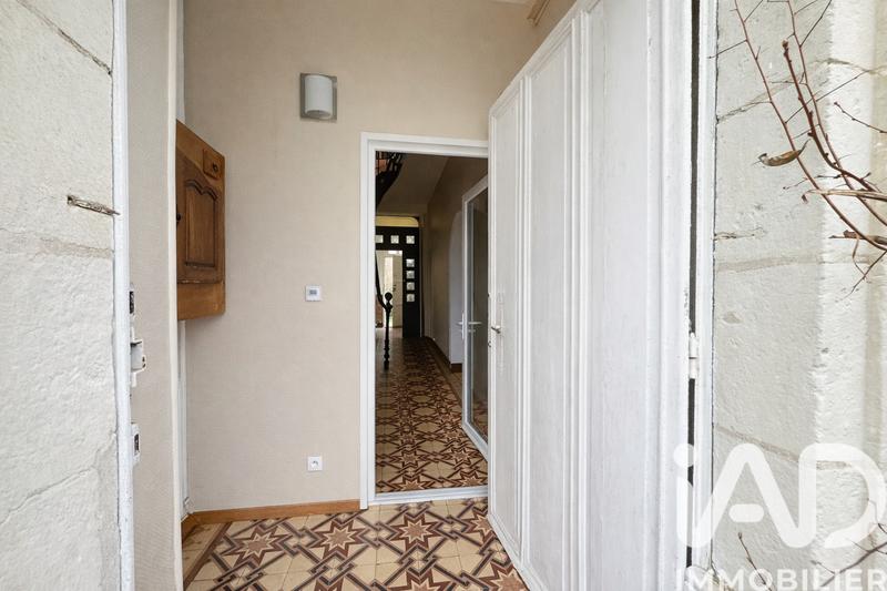 Maison - 240 m² - 5 pièces