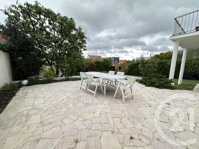 Pavillon - 170 m² - 6 pièces