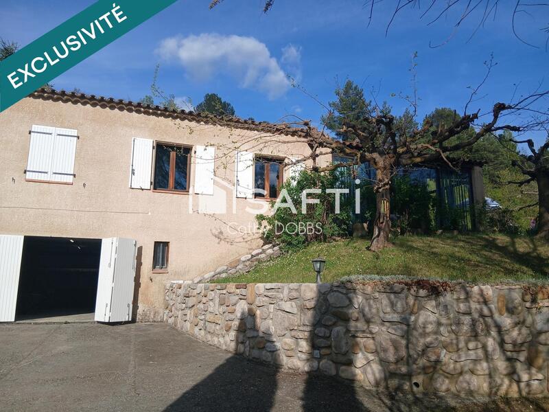 Maison - 99 m² - 5 pièces