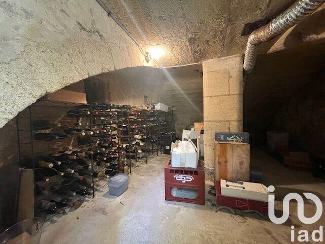 Maison - 288 m² - 9 pièces