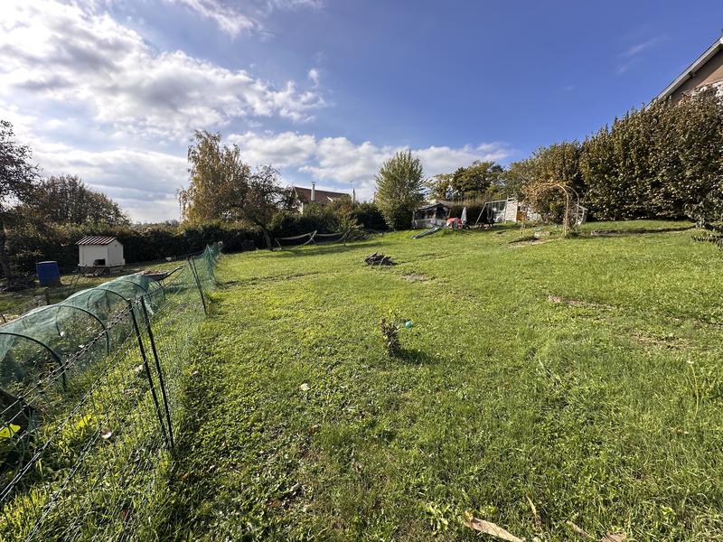 Terrain constructible - 1 000 m²