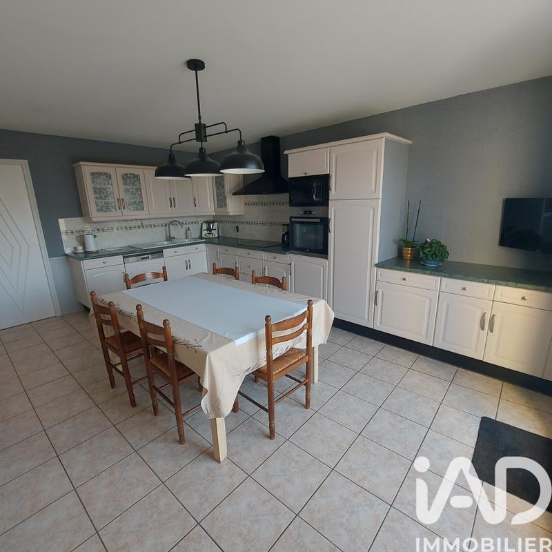 Maison - 131 m² - 8 pièces