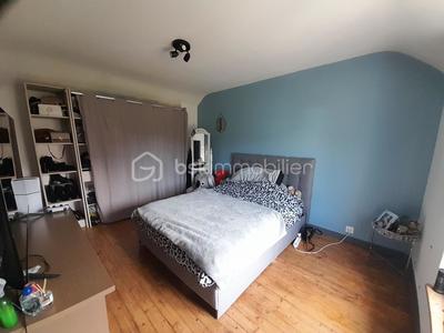 Maison traditionnelle - 128 m² - 6 pièces