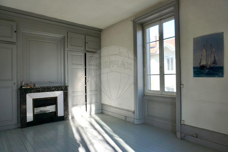 Maison - 195 m² - 6 pièces