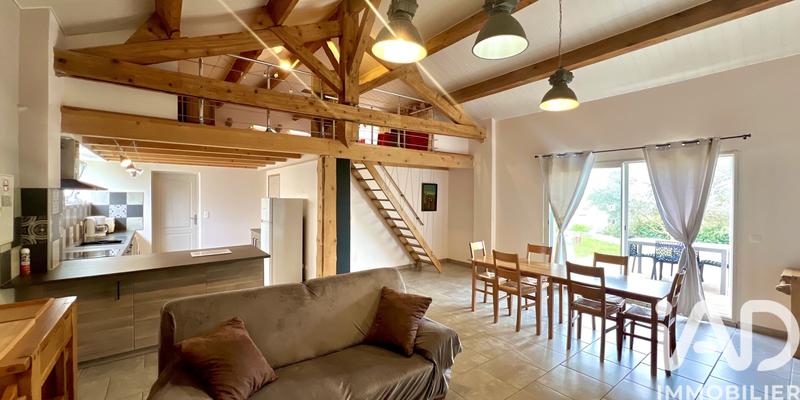 Maison - 230 m² - 7 pièces