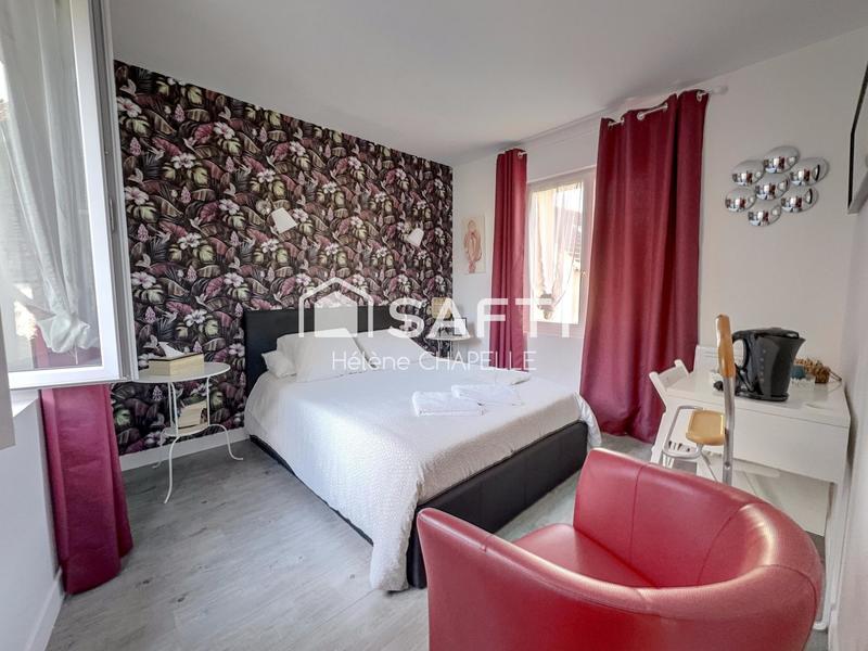 Maison - 185 m² - 10 pièces