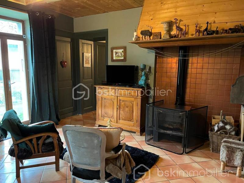 Immeuble - 885 m² - 40 pièces