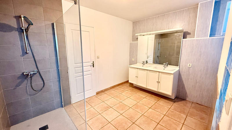 Maison - 90 m² - 3 pièces