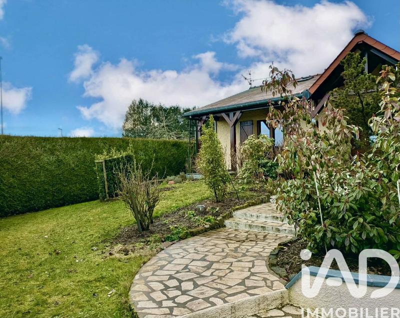 Maison - 104 m² - 5 pièces