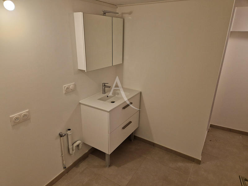 Appartement - 81 m² - 3 pièces