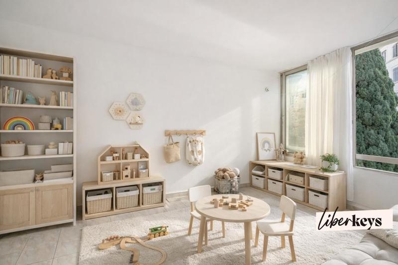 Appartement ancien - 99 m² - 4 pièces