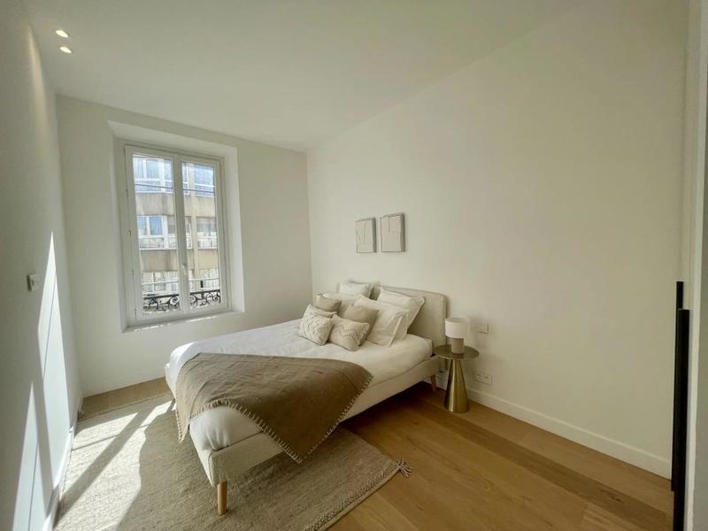 Appartement - 136 m² - 5 pièces