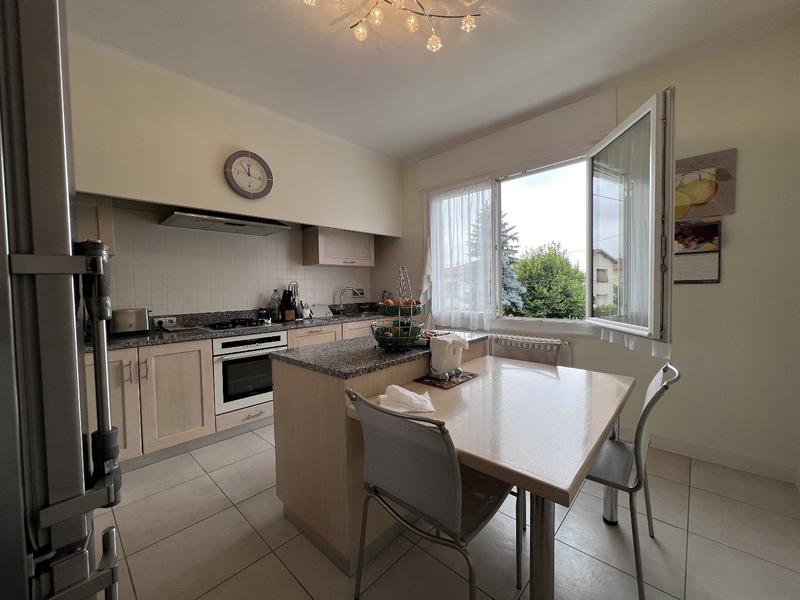 Maison - 174 m² - 7 pièces