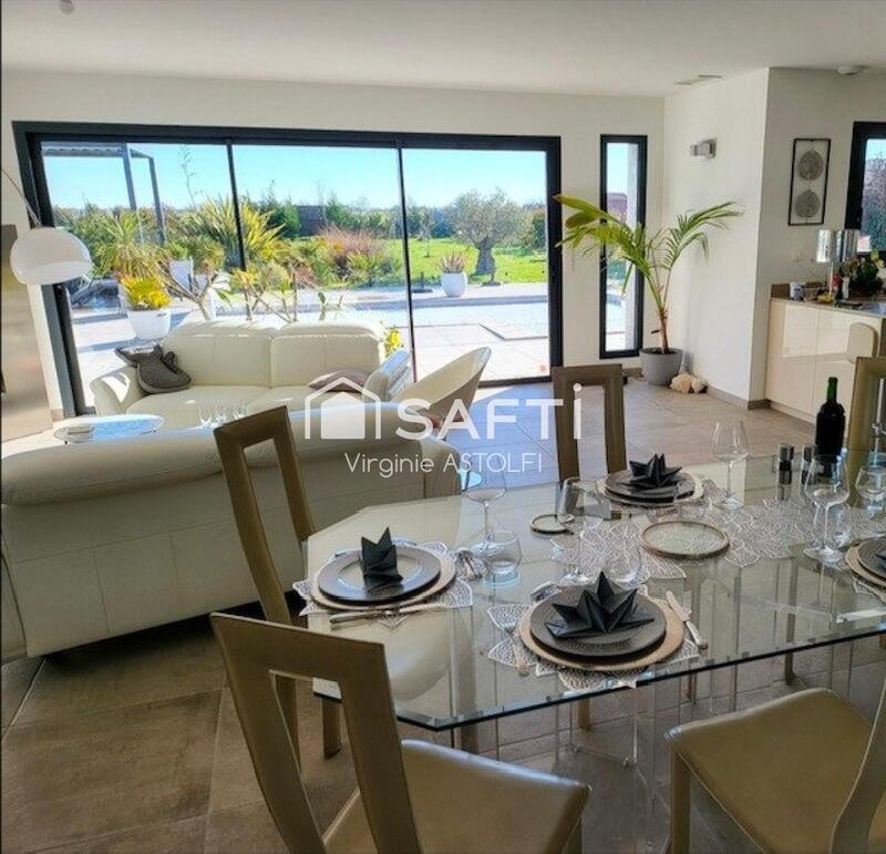 Maison - 150 m² - 5 pièces