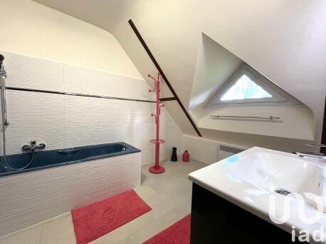 Maison - 260 m² - 7 pièces