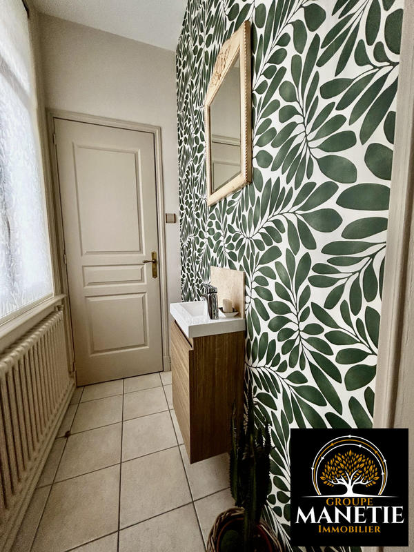 Maison traditionnelle - 135 m² - 7 pièces