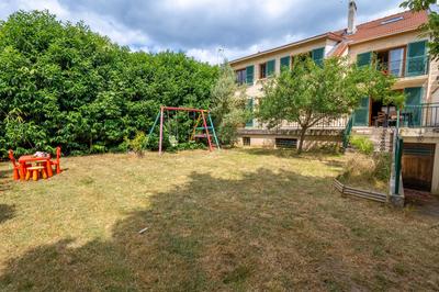 Maison - 195 m² - 8 pièces