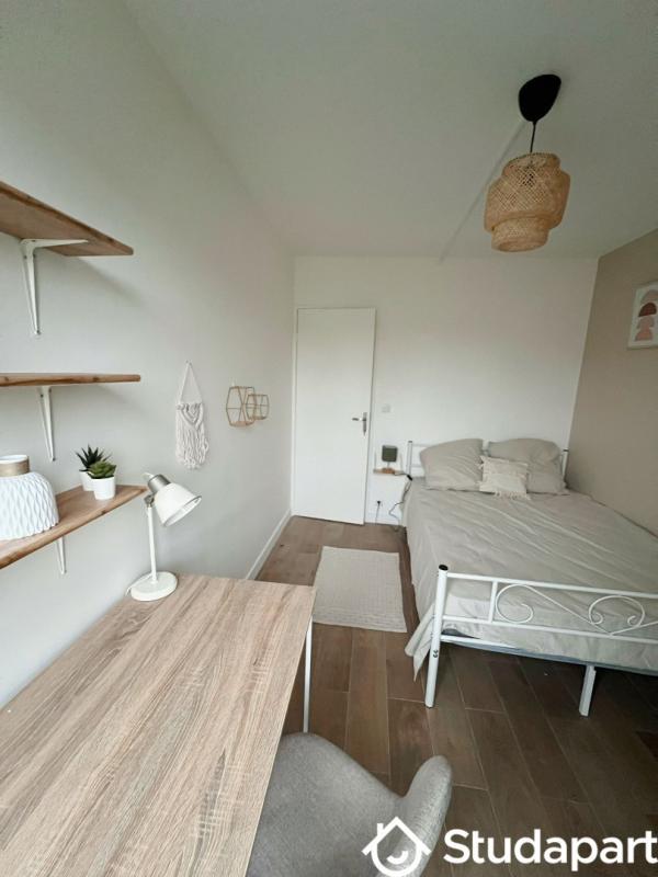 Chambre - 9 m² - 1 pièce