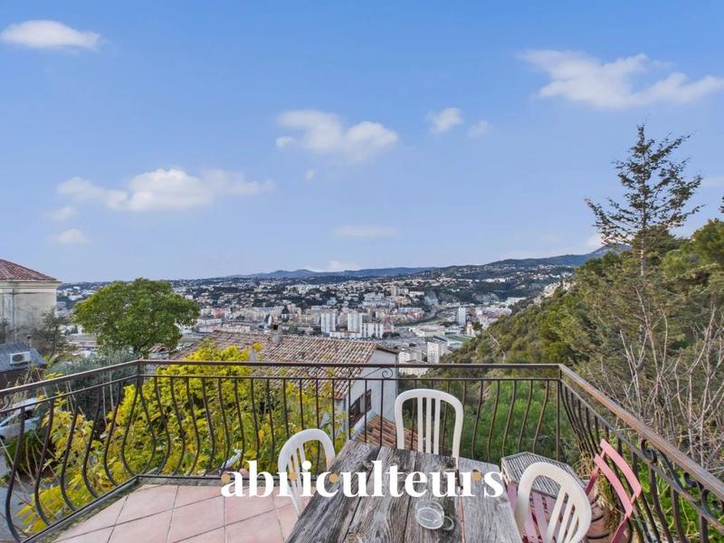 Maison ancienne - 173 m² - 7 pièces