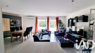 Maison - 110 m² - 5 pièces