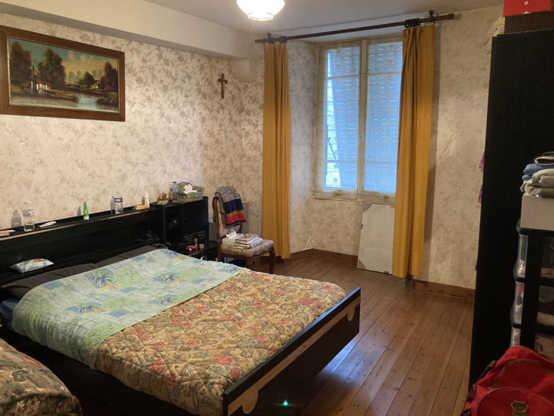 Maison - 180 m² - 7 pièces