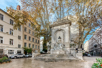 Appartement - 189 m² - 6 pièces