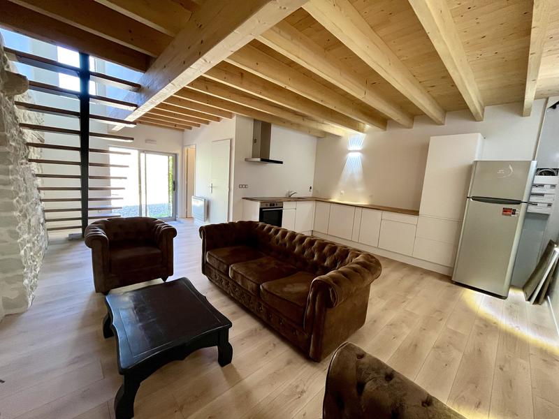 Maison - 650 m² - 20 pièces