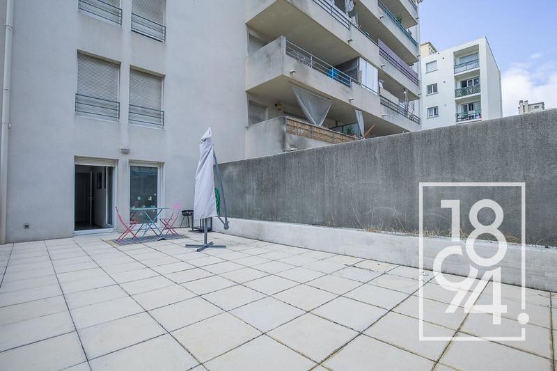 Appartement - 80 m² - 3 pièces