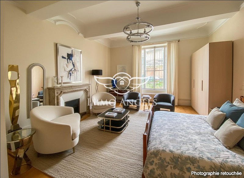 Appartement - 129 m² - 3 pièces