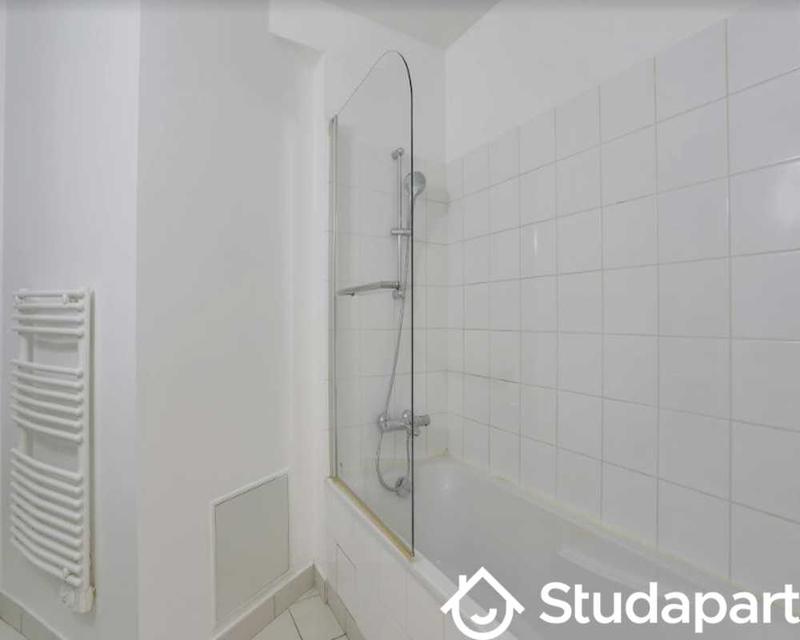 Chambre - 25 m² - 1 pièce