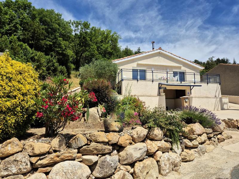 Maison - 200 m² - 6 pièces