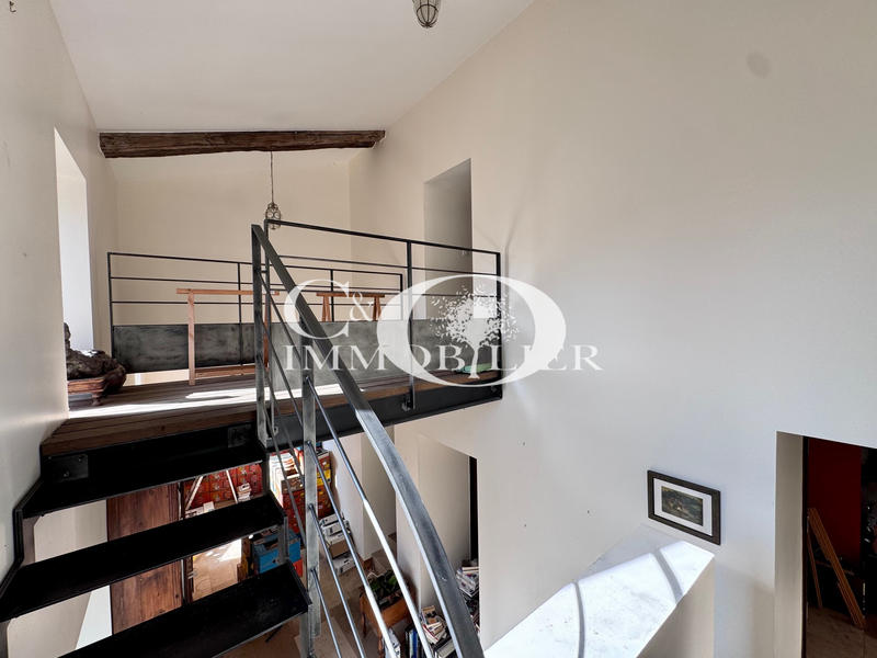 Maison - 322 m² - 10 pièces