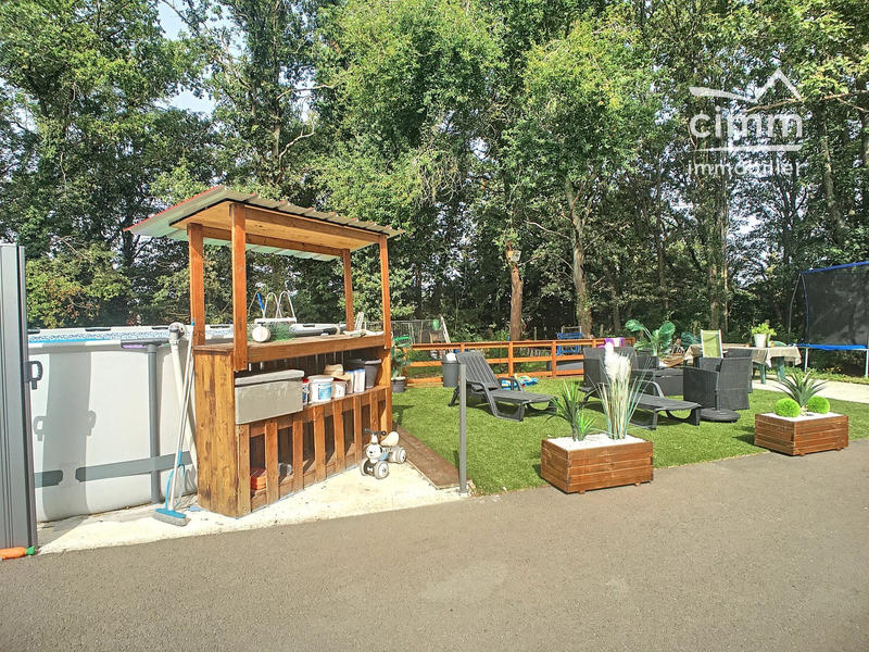 Maison - 194 m² - 6 pièces