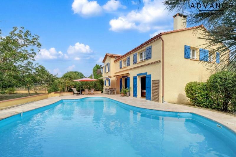 Maison - 333 m² - 8 pièces