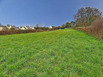 Terrain constructible - 3 700 m²