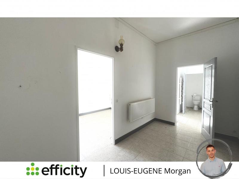 Maison - 181 m² - 9 pièces