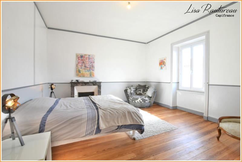 Maison bourgeoise - 360 m² - 10 pièces